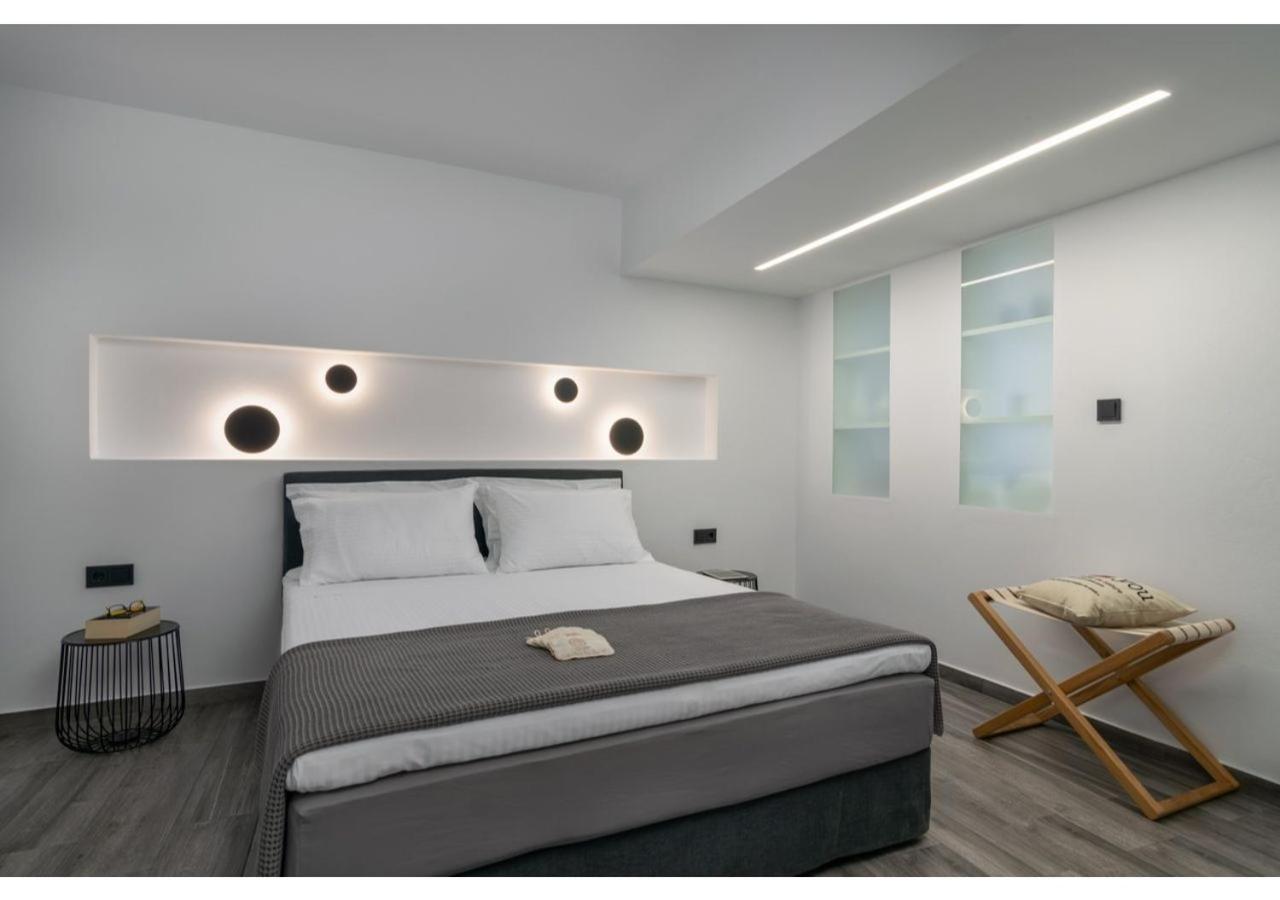 Margaret'S Unique Apartment Peran Triovasalos ภายนอก รูปภาพ